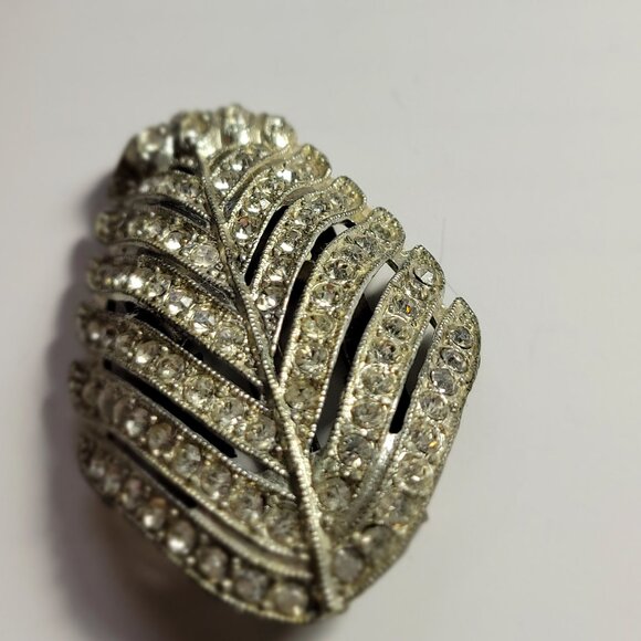 Antique Art Deco Fur Clip with Crystals Weiss very unique - Picture 4 of 8